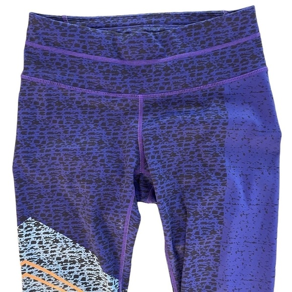 Athleta 7/8 Camo Sonar Leggings, Size XS - Picture 3 of 10